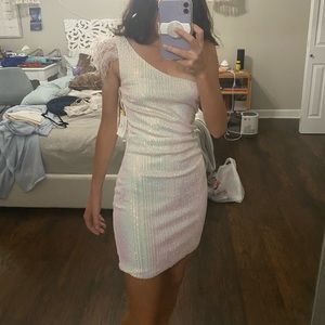 Windsor one shoulder sequined mini homecoming dress new with tags
